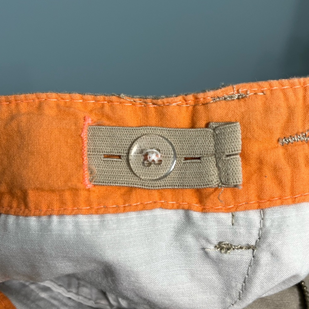 Boy’s 2T Green/Orange Plaid Shirt and Khaki Shorts Outfit - Picture 12 of 13